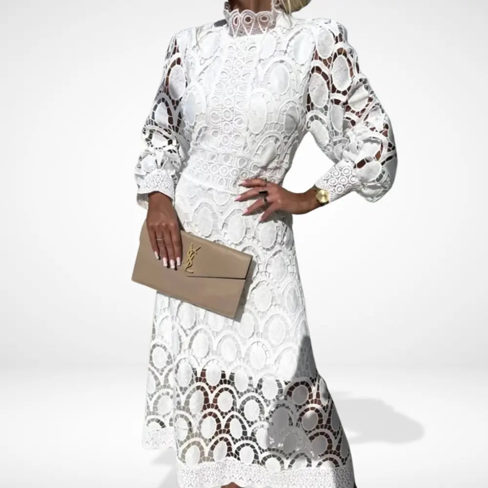 Via | Vestido largo con encaje elegante