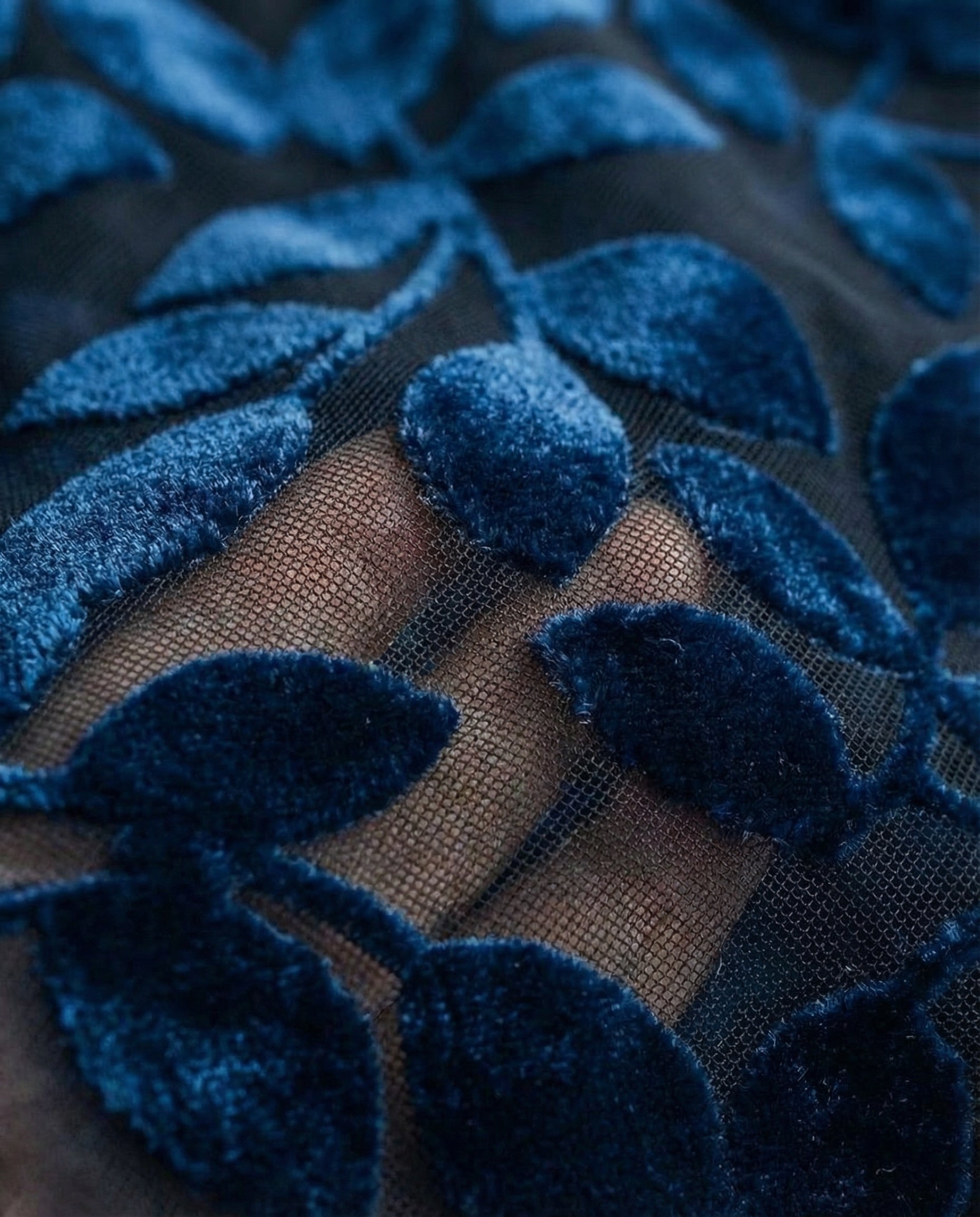 Adriana · Jersey de cuello alto con estampado elegante